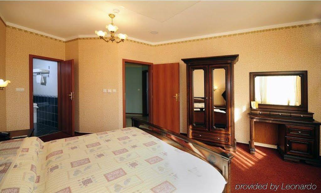 Wellness Hotel Babylon Liberec Ruang foto