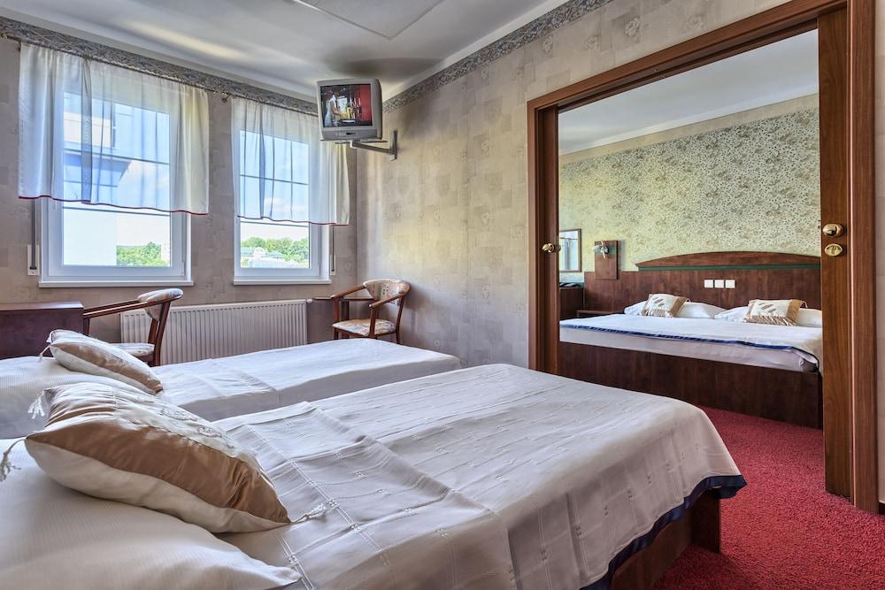 Wellness Hotel Babylon Liberec Bagian luar foto