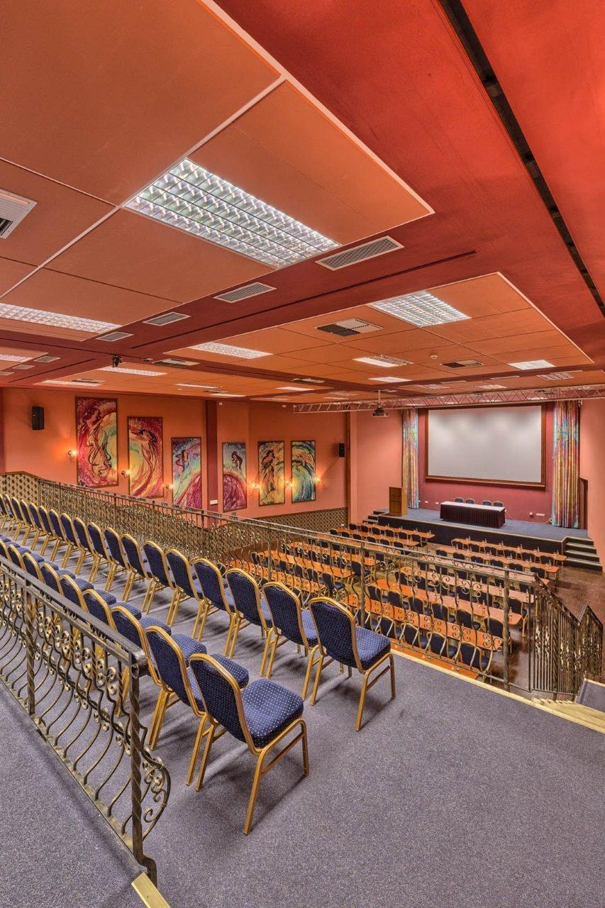 Wellness Hotel Babylon Liberec Bagian luar foto